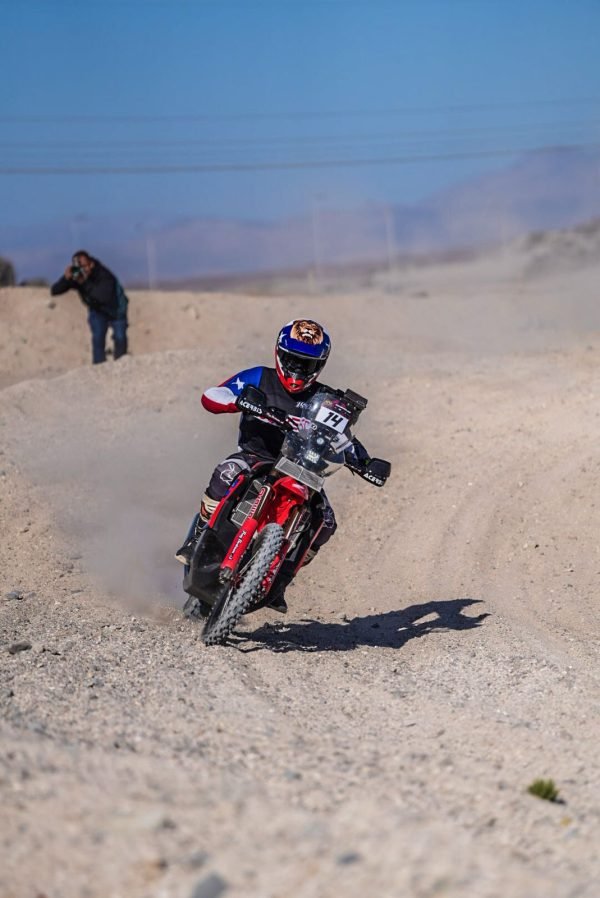 Ruy Barbosa es cuarto en Etapa 1 del Atacama Race - Crtv Chile
