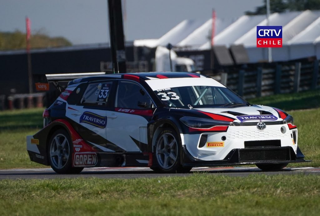 Benjamin Hites arrancó bien en Buenos Aires, pero abandonó por falla mecánica en el TC2000.- 3 Benja Hites 22