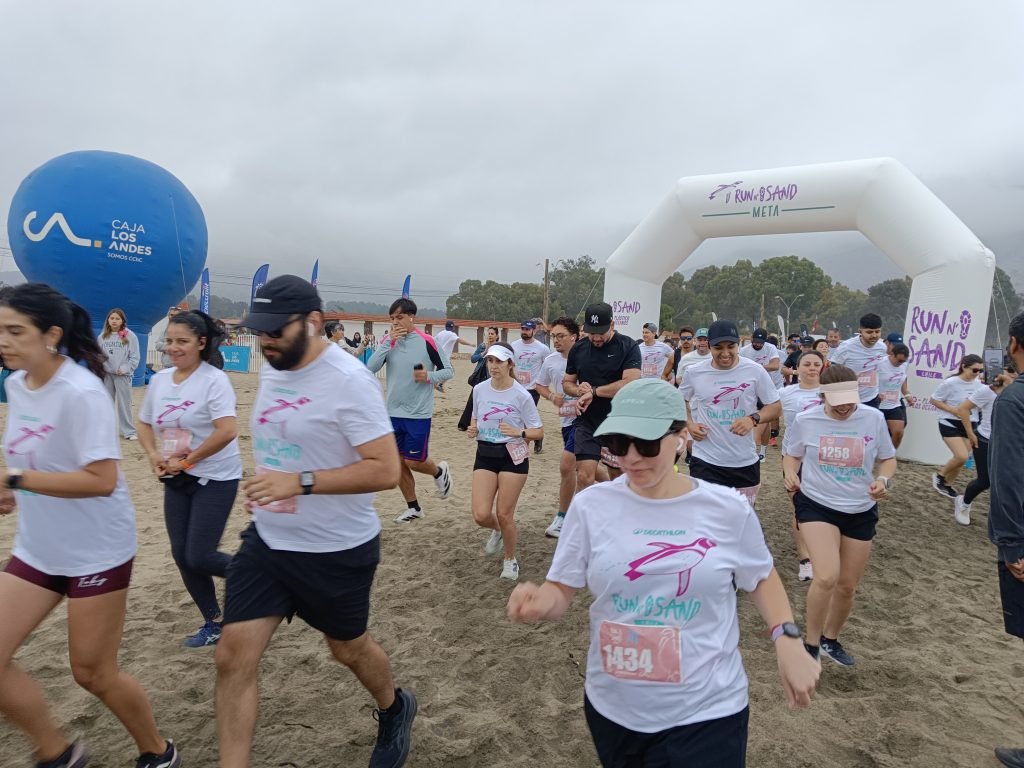 Hugo Catrileo Tapia gana en la cuarta version del Run and Sand by Caja Los Andes de La Serena. 3 la serena