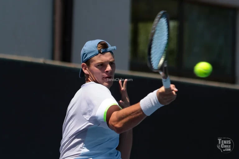 Diego Jarry pasa la qualy en un M25