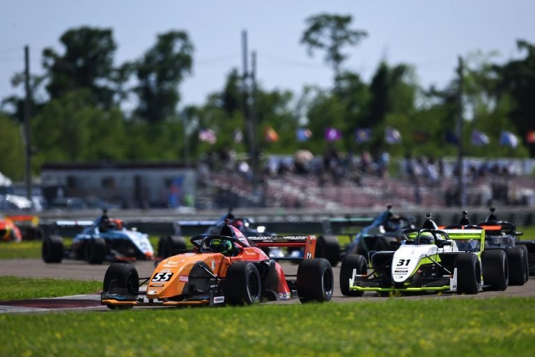 PODIO de Nico Ambiado en EE.UU: logra gran segundo lugar en la 4ª fecha de la Fórmula Regional Américas