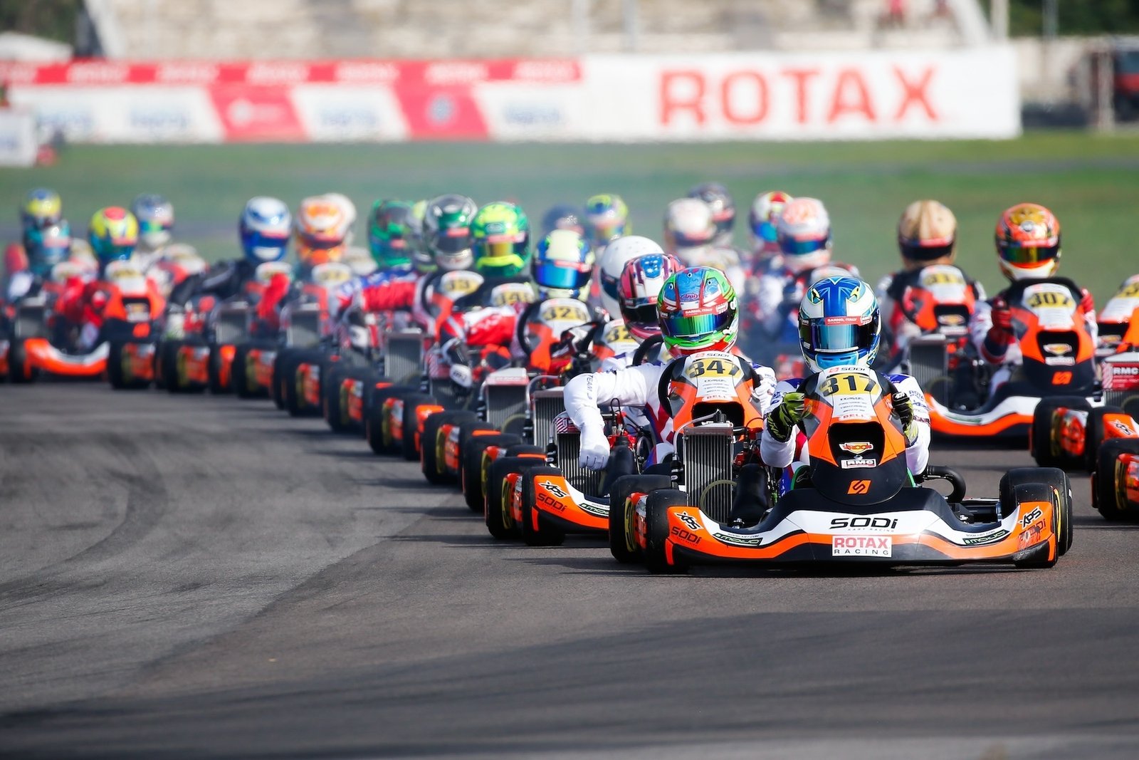 Chilenos tienen meritoria actuación en Grand Finals de Karting en Italia.