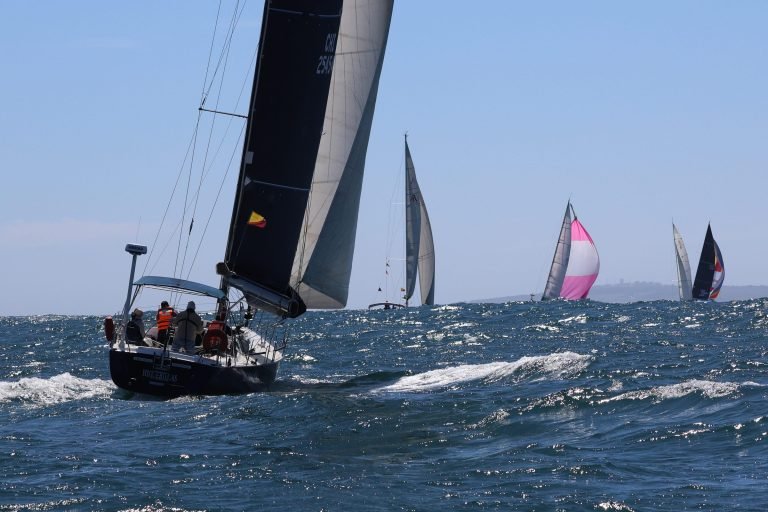 MÁS DE UN CENTENAR DE NAVEGANTES REUNIÓ LA 2ª FECHA DEL CAMPEONATO NACIONAL DE VELEROS OCEÁNICOS EN HIGUERILLAS