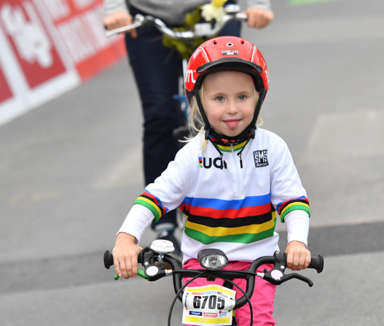 ¿Que es la etiqueta UCI BIKE CITY?