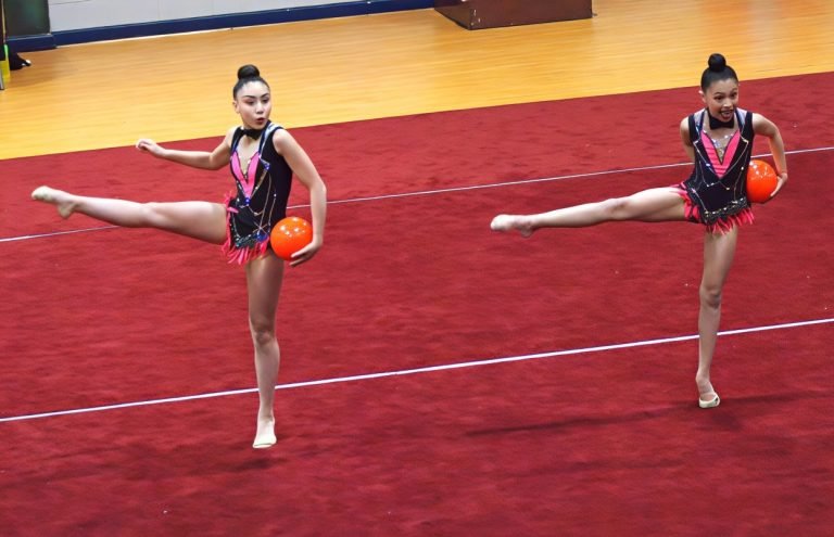 Gimnasia Ritmica., Antonella y Dominga representando a Chile.