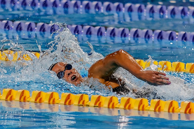Kristel Köbrich brilla y lidera a la natación en Lima
