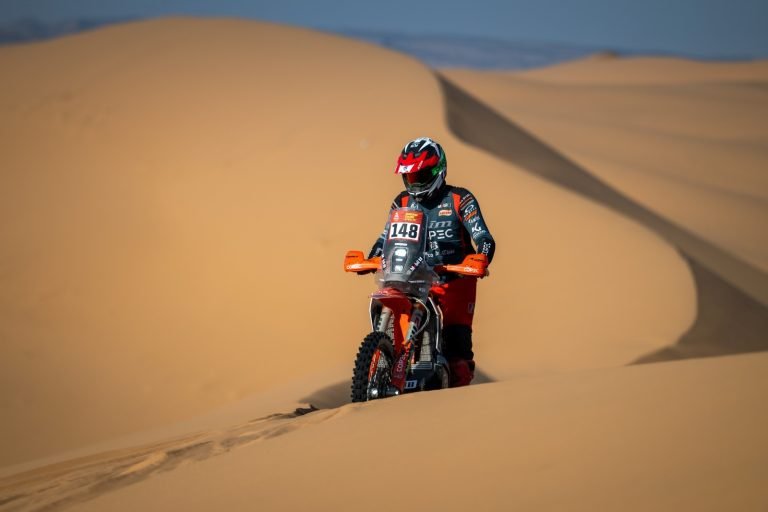Tomás De Gavardo tiene buena performance en Dakar.