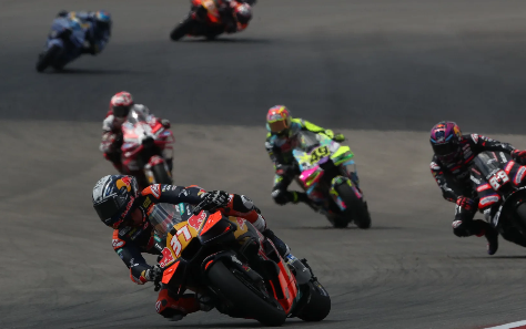 Martín y Acosta suben al podio en Estados Unidos para mantener el buen ritmo de inicio de temporada en MotoGP. 2 image 10