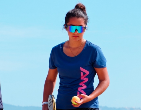 Home 6 ¡Fernanda Pimentel conquista la cima del tenis playa junior mundial! – Federacion de Tenis de Chile