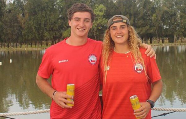 LOS HERMANOS HOLSCHER SACAN PASAJES PARA SANTA FE