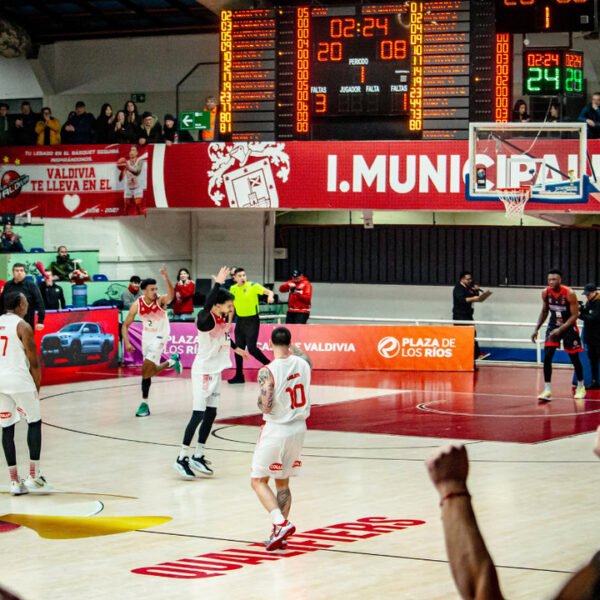 ¡CD Valdivia y CD Castro son clasiqueros! Dominan sus derbis y encienden la Semana 3