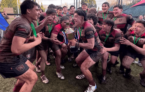 Austral se corona campeón del ARUS Juvenil 2026 en una jornada marcada por el barro y el rugby en Valdivia