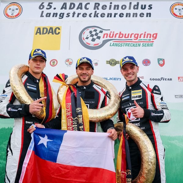 BENJAMÍN HITES VUELVE A GANAR EN NÜRBURGRING.