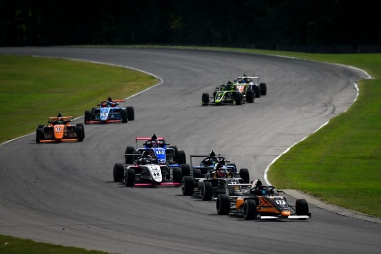 Clemente Huerta regresa feliz a Chile tras su buen momento en la F4 de Estados Unidos.