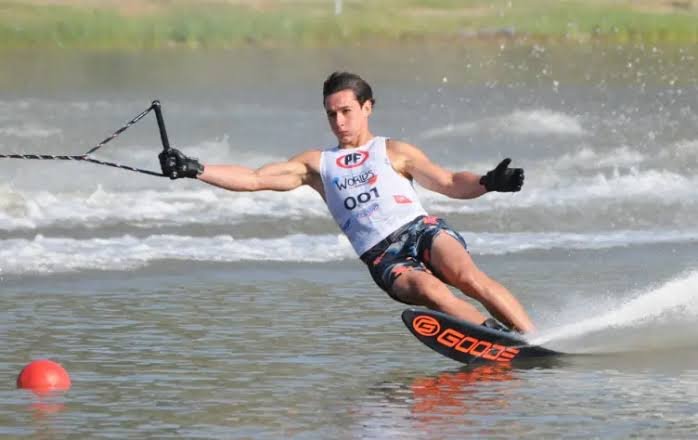 Team Chile de Esquí Náutico conquista el podio por equipos y brilla con oro en el Panamericano de Paraguay